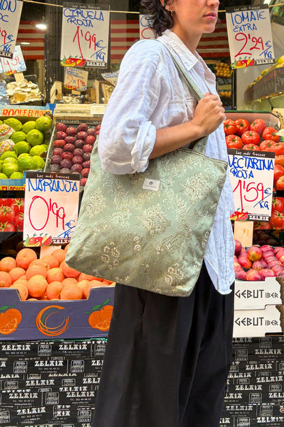 Tote Alicia
